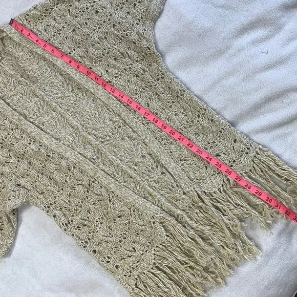 American Eagle EUC Tan Short Sleeve Open Front Crochet Knit Fringe Cardigan XS - Picture 7 of 7